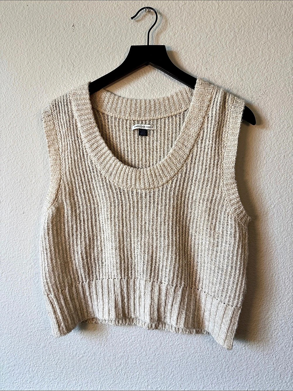 American Eagle Knit Sweater Vest in Beige Size xs, oversized